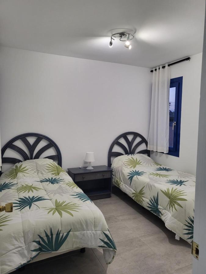 Waikiki 47 Apartment Corralejo Bagian luar foto