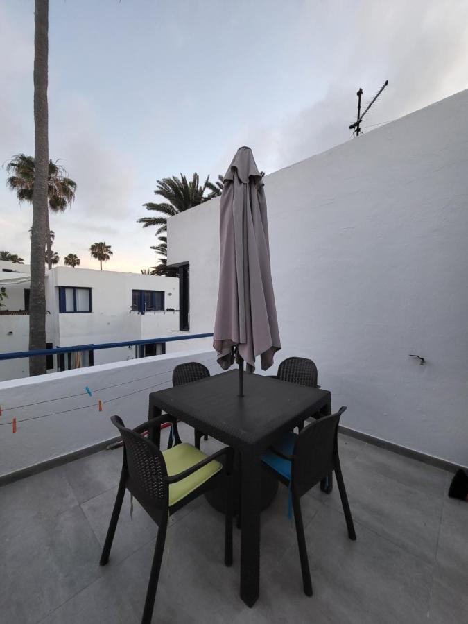 Waikiki 47 Apartment Corralejo Bagian luar foto